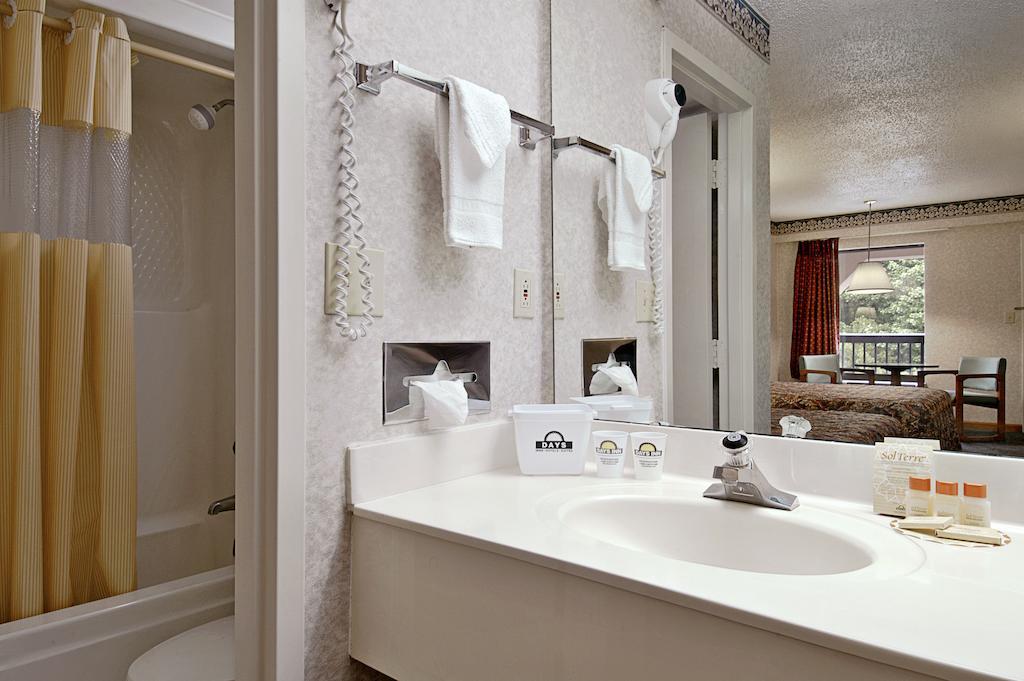 Days Inn By Wyndham Walterboro Bilik gambar